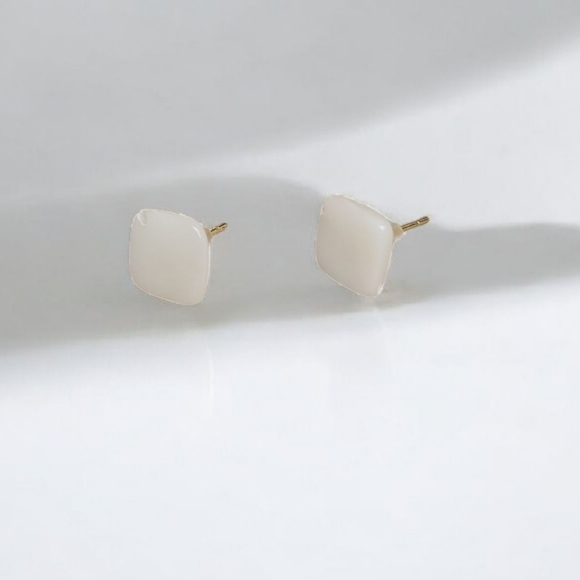 Gold Plated Square Mother Of Pearl Post Earrings - Picture 1 of 4